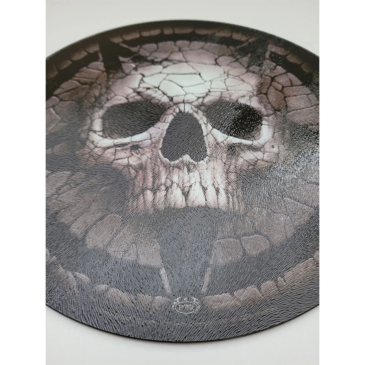 CRACKING UP - Glass Chopping Board (Circular) - Image 3