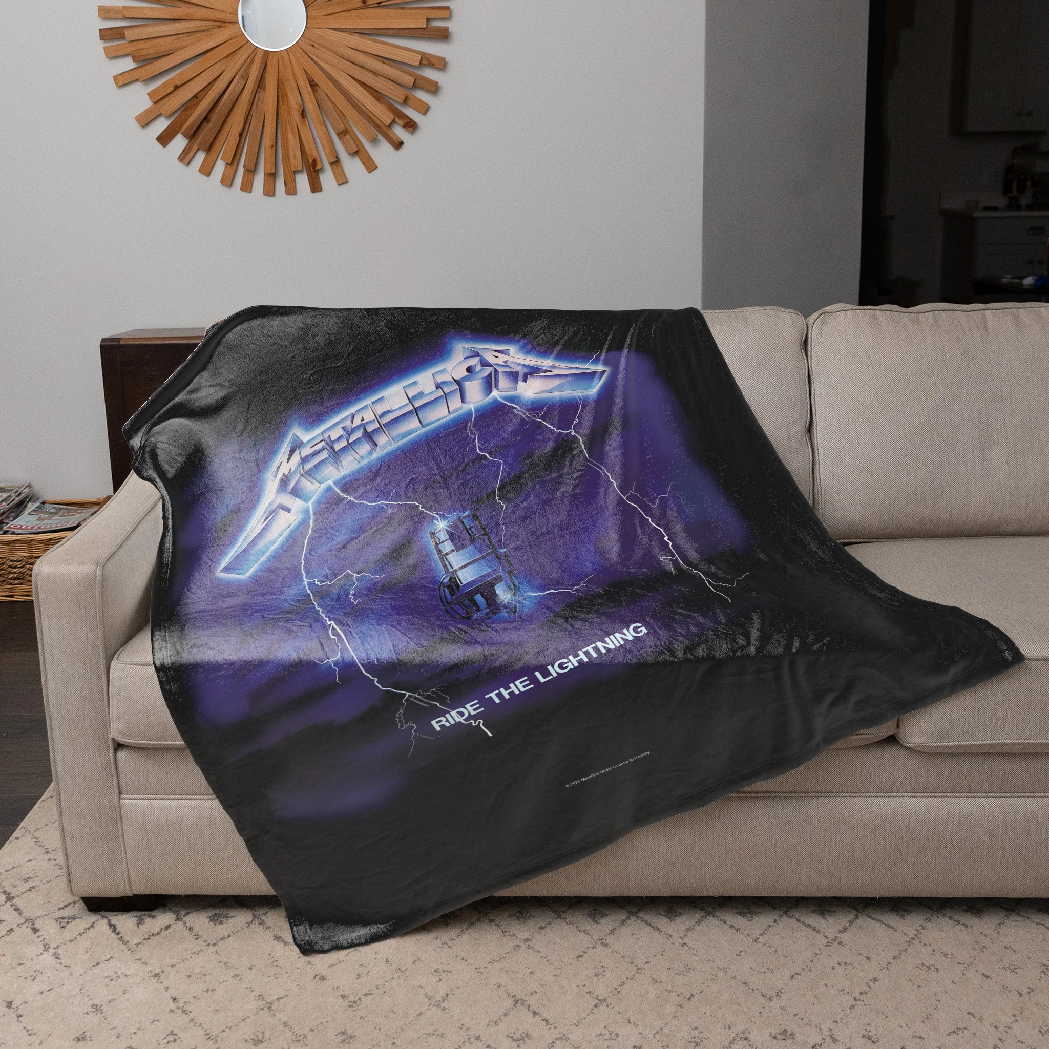 Rocksax Metallica Sherpa Fleece Blanket - Ride The Lightning - Image 3